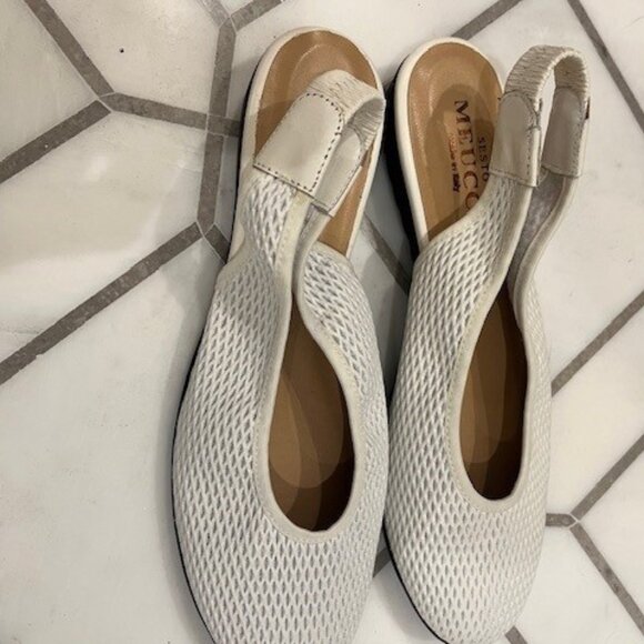 Sesto Meucci White Leather Sandals 7.5 Slim - Picture 2 of 3